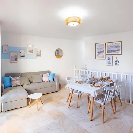 Casita Azul Arenas Apartment